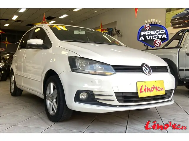 Carro Volkswagen Fox 2017 1.0 MPI Comfortline (Flex)