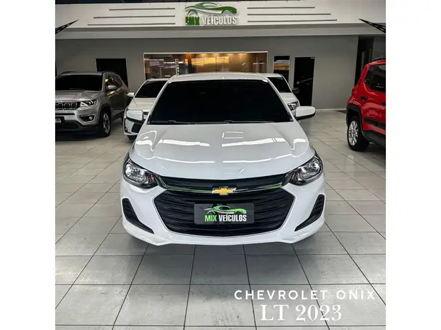 Carro Chevrolet Onix 2023 LT 1.0