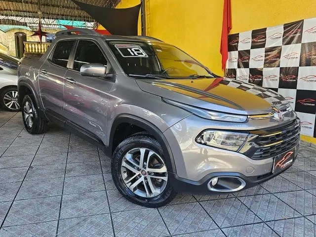 Carro Fiat Toro 2018 Freedom 2.4 TigerShark AT9 (Flex)