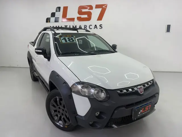 Carro Fiat Strada 2018 Adventure 1.8 16V (Flex) (Cabine Estendida)