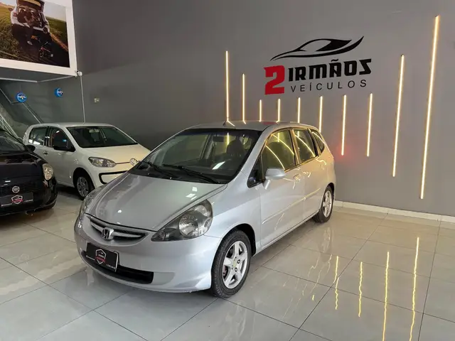 Carro Honda Fit 2007 LX 1.4