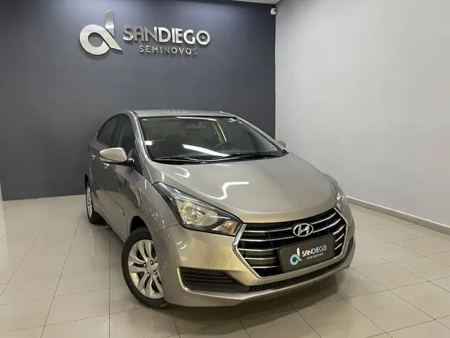 Carro Hyundai HB20S 2016 1.0 Comfort Plus (Flex)