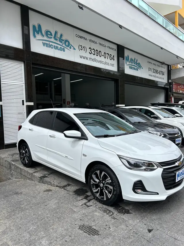 Carro Chevrolet Onix 2023 Premier 1.0 Turbo (Aut.)