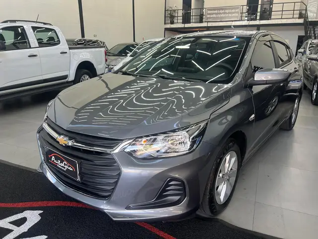 Carro Chevrolet Onix Plus 2023 LT 1.0 Turbo (Aut.)