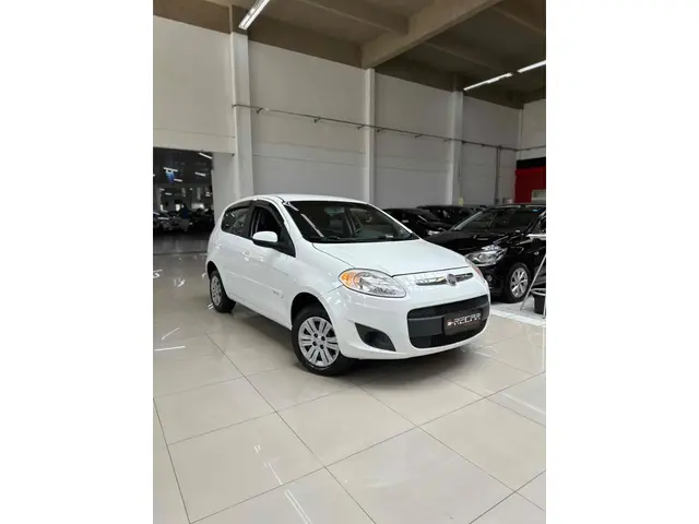 Carro Fiat Palio 2015 Attractive 1.0 Evo (Flex)
