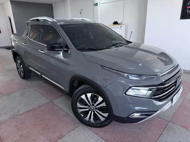 Carro Fiat Toro 2023 Volcano 2.0 TDI 4x4 (Aut)