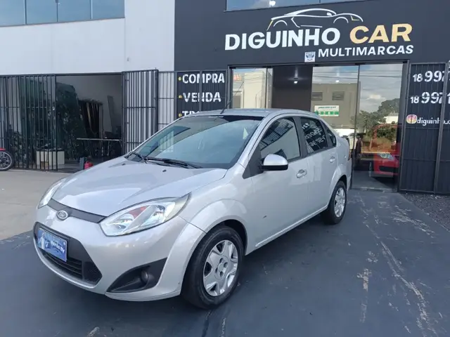 Carro Ford New Fiesta Sedan 2014 1.6 SE (Flex)