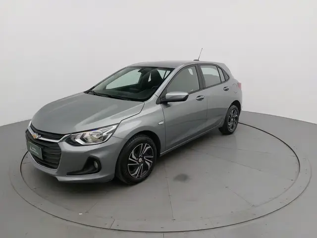 Carro Chevrolet Onix Plus 2024 LT 1.0