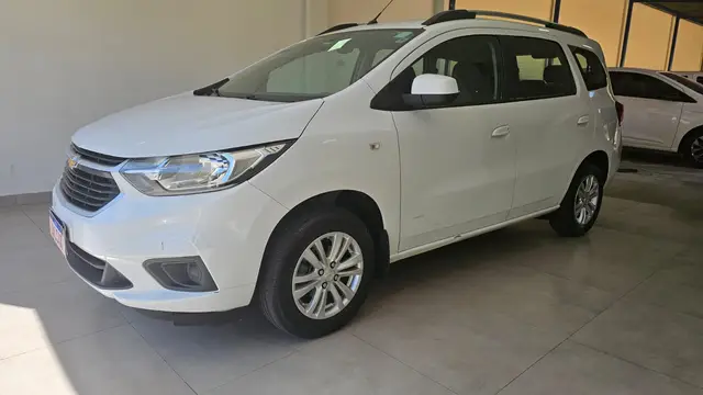 Carro Chevrolet Spin 2024 LT 1.8 (Aut.)