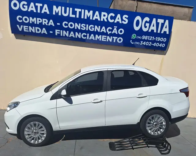 Carro Fiat Grand Siena 2018 Essence 1.6 16V (Flex)