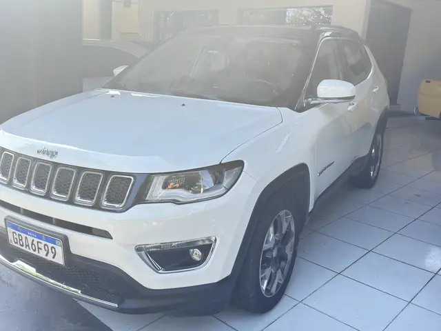 Carro Jeep Compass 2017 2.0 Limited (Aut) (Flex)
