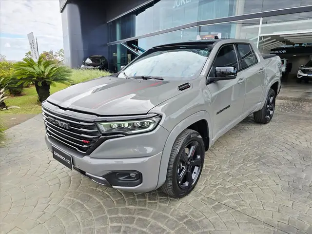 Carro RAM Rampage 2024 R/T 2.0 Turbo