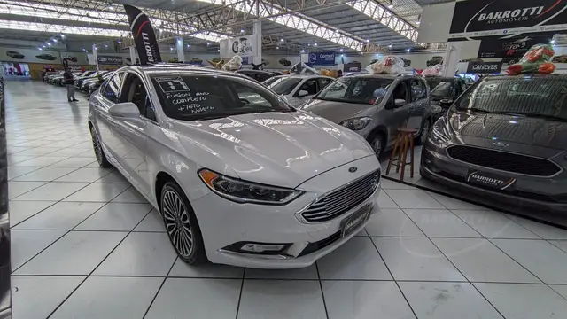 Carro Ford Fusion 2017 2.0 EcoBoost Titanium (Aut)