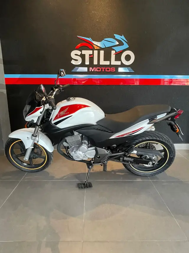 Moto Honda CB 300R 2012 Edição Especial