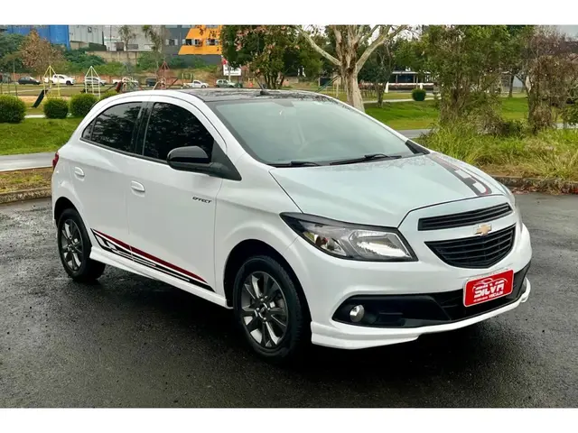 Carro Chevrolet Onix 2016 1.4 Effect SPE/4