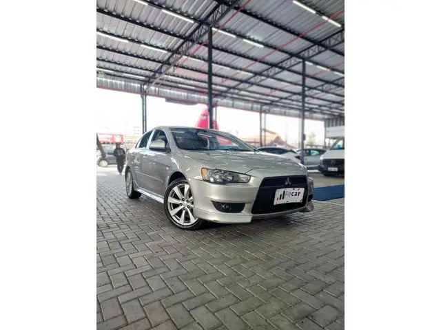 Carro Mitsubishi Lancer 2012 2.0 16V