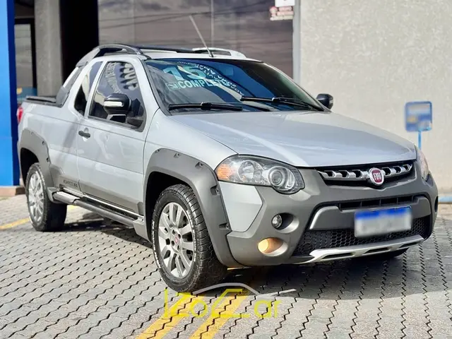 Carro Fiat Strada 2015 Adventure 1.8 16V (Flex) (Cabine Estendida)