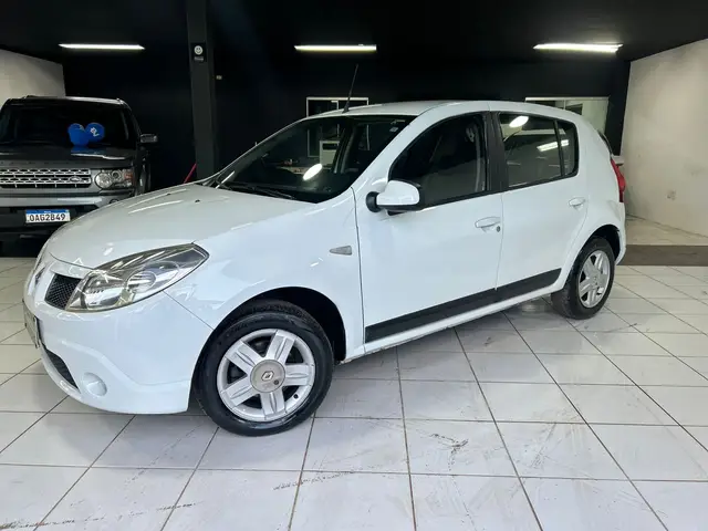 Carro Renault Sandero 2011 Privilège 1.6 8V Hi-Torque (flex)