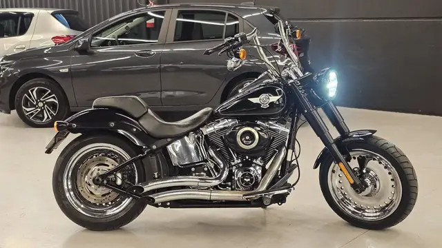 Carro Harley-Davidson Fat Boy FLSTF 2013 Fat Boy FLSTF