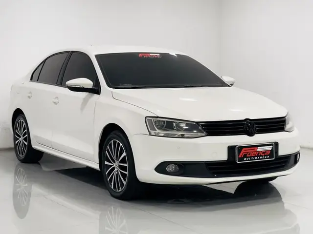 Carro Volkswagen Jetta 2012 2.0 TSI Highline DSG