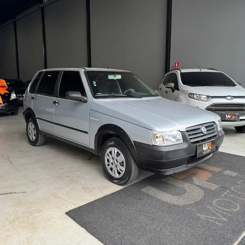 Fiat Uno Mille Fire 1.0 (Flex) 4P