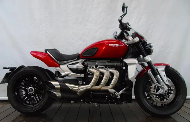 Carro Triumph Rocket 3 2022 III R 2500cc