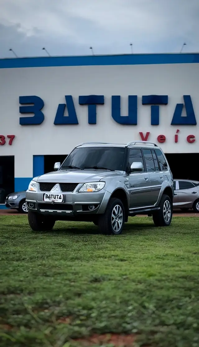 Carro Mitsubishi Pajero TR4 2014 2.0 16V 4X4 (Flex) (Aut)