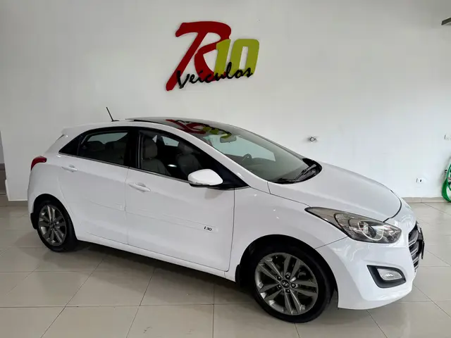 Carro Hyundai i30 2016 I30 1.8 16V MPI (Básico+Teto)