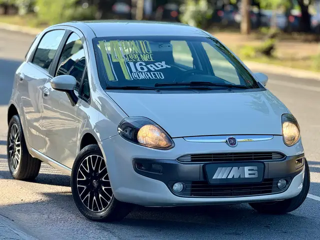 Carro Fiat Punto 2014 Essence 1.6 16V (Flex)