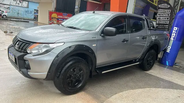 Carro Mitsubishi L200 Triton Sport 2020 Sport 2.4 GLX 4WD