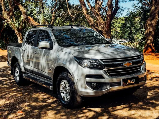 Carro Chevrolet S10 Cabine Dupla 2018 S10 2.5 ECOTEC SIDI LT 4WD (Cabine Dupla) (Aut)