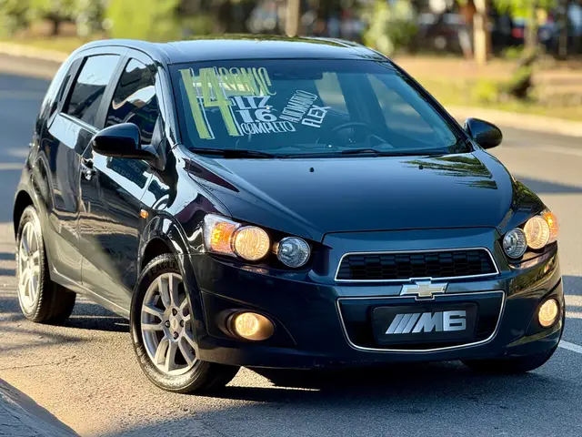 Carro Chevrolet Sonic 2014 Hatch LTZ 1.6 (Aut)