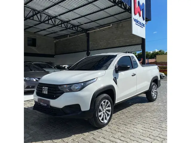 Carro Fiat Strada 2023 Endurance 1.4 Cabine Plus (Flex)