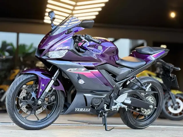 Carro Yamaha YZF R3 2024 ABS
