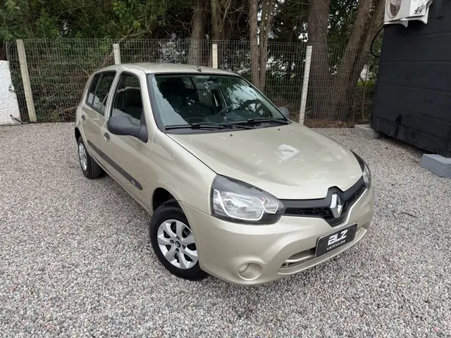 Carro Renault Clio 2014 Hatch. RN 1.0 16V