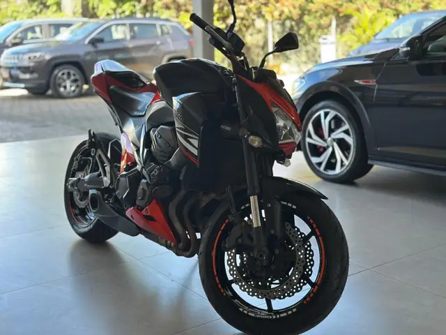Carro Kawasaki Z 800 2014 Z-800