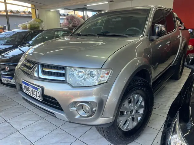Carro Mitsubishi L200 Triton Sport 2016 HLS 2.4 (Flex)