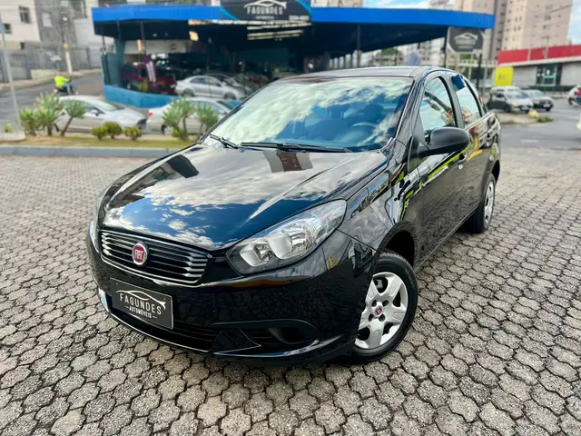 Carro Fiat Grand Siena 2021 1.0 Flex