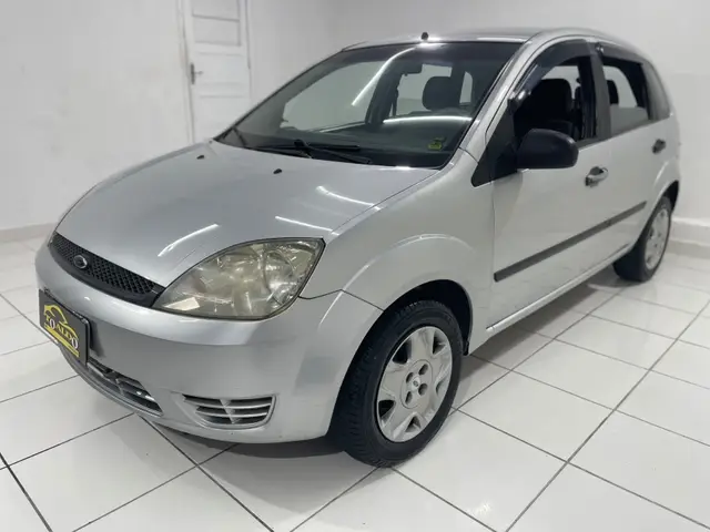 Carro Ford Fiesta Hatch 2003 Personnalité 1.0 8V