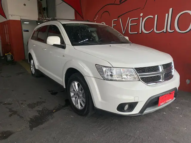 Carro Dodge Journey 2015 SXT 3.6 V6