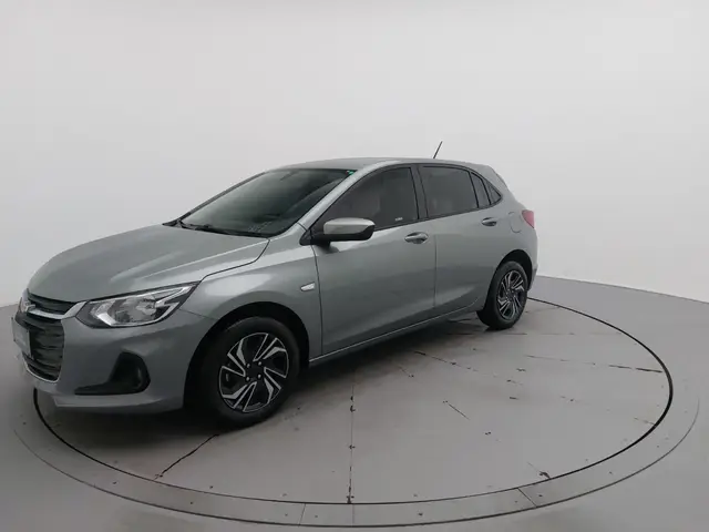 Carro Chevrolet Onix Plus 2025 LT 1.0