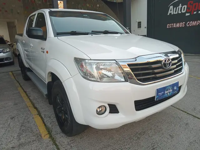 Carro Toyota Hilux Cabine Dupla 2014 Hilux 2.7 SR CD 4x2 (Flex) (Aut)