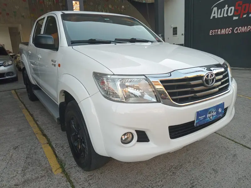 Toyota Hilux 2.7 SR CD 4x2 (Flex) (Aut)