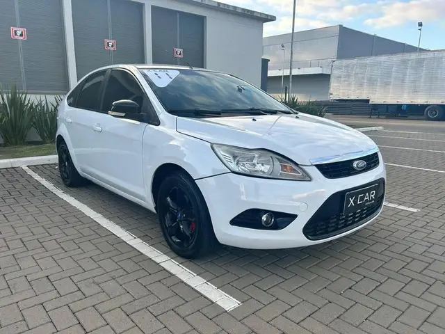 Carro Ford Focus Hatch 2011 GLX 1.6 16V (Flex)
