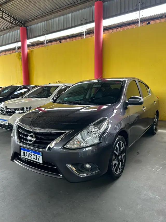 Carro Nissan Versa 2017 1.6 16V SL FlexStart CVT (Flex)