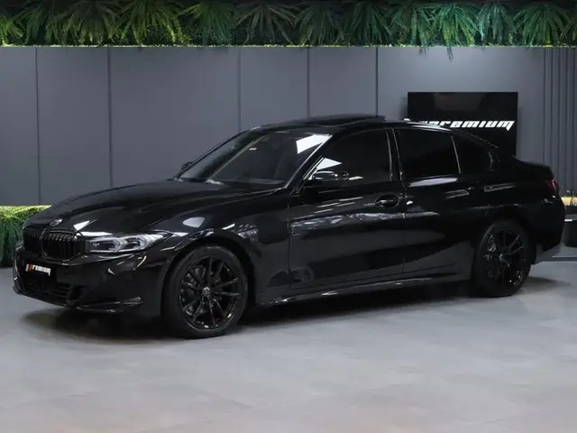 Carro BMW 320i 2023 Sport GP 2.0 Turbo (Aut.)