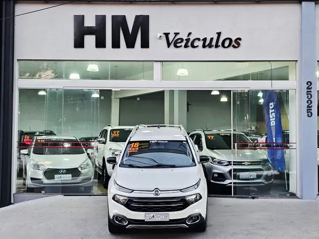 Carro Fiat Toro 2018 Volcano 2.0 diesel AT9 4x4