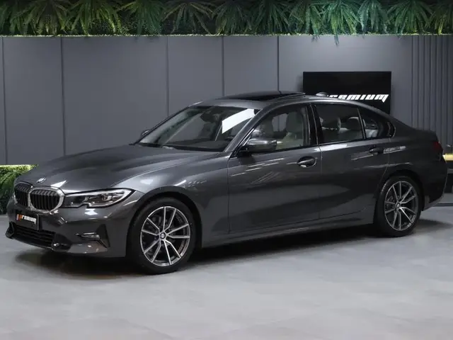 Carro BMW 320i 2020 2.0 320i Sport Turbo AT