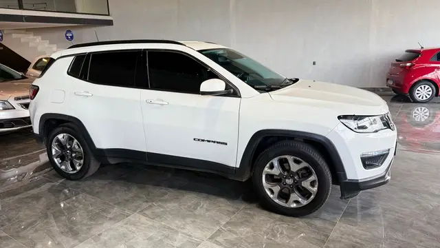 Carro Jeep Compass 2019 2.0 Longitude 4x2 (Aut) (Flex)