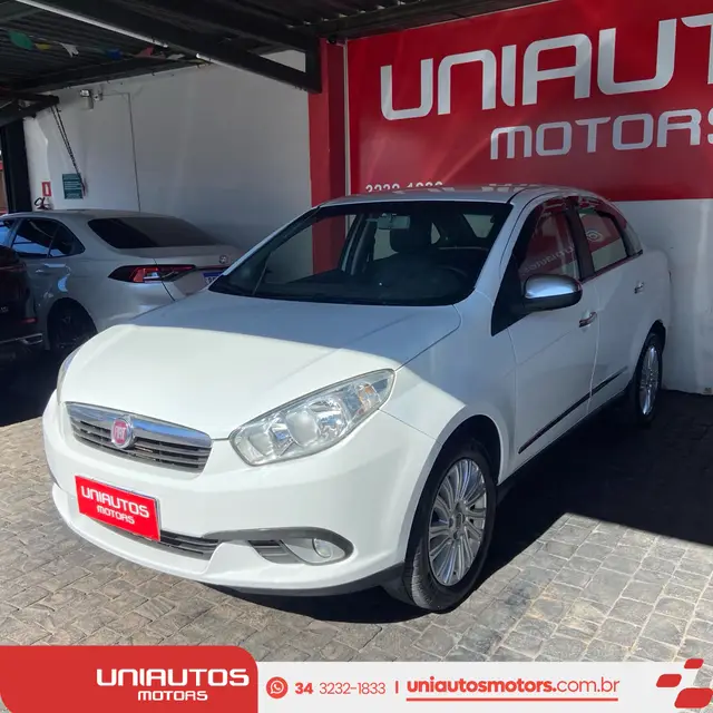 Carro Fiat Grand Siena 2015 Essence 1.6 16V (Flex)